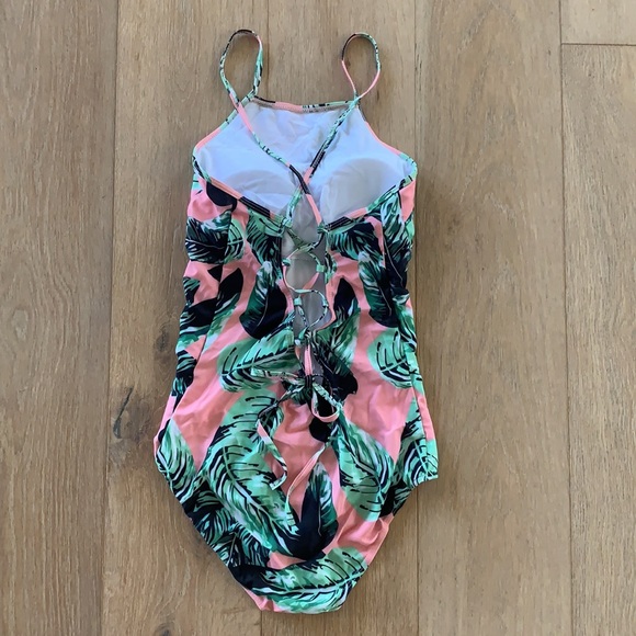 🍍 Tropical One Piece Swimsuit - Picture 7 of 9